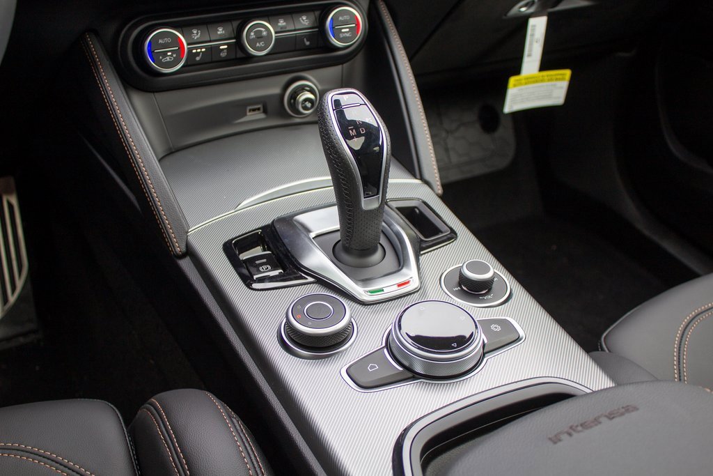 New 2025 Alfa Romeo Stelvio Sprint image 21