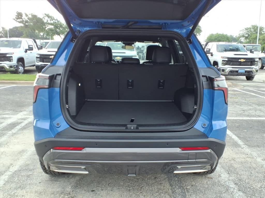 New 2026 Chevrolet Equinox ACTIV FWD image 12