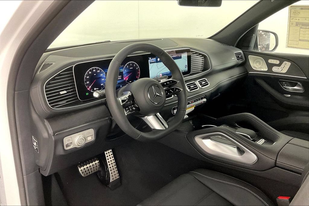 New 2026 Mercedes-Benz GLS 450 4MATIC image 6