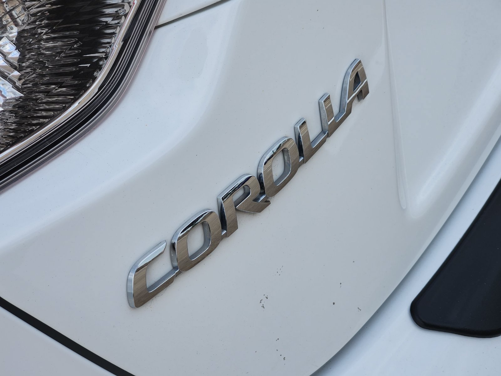 Used 2024 Toyota Corolla LE FWD image 18