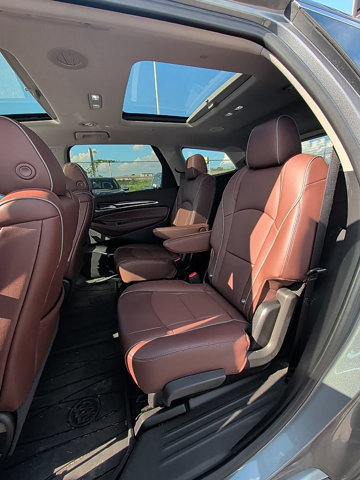Used 2021 Buick Enclave Avenir w/ Avenir Technology Package AWD/4WD image 30