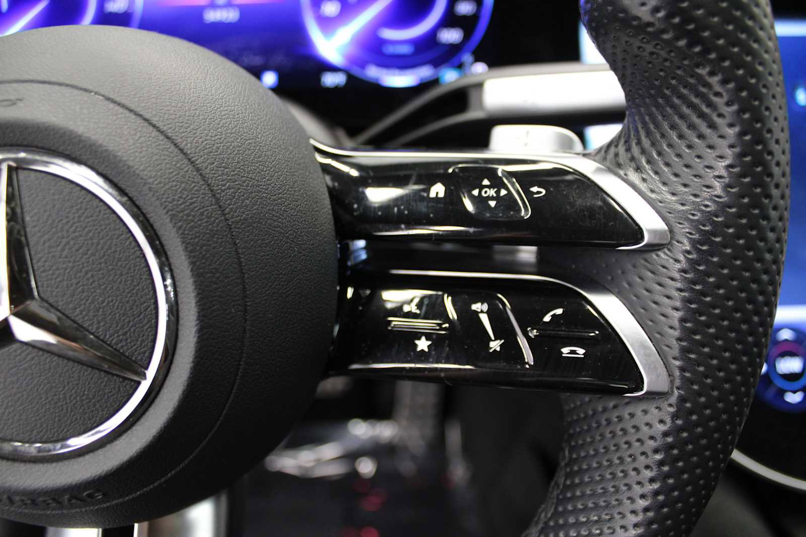 Used 2022 Mercedes-Benz EQS 580 EQS 580 image 23