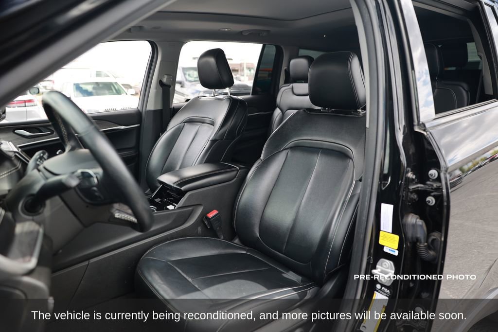 Used 2021 Jeep Grand Cherokee L Limited RWD image 11