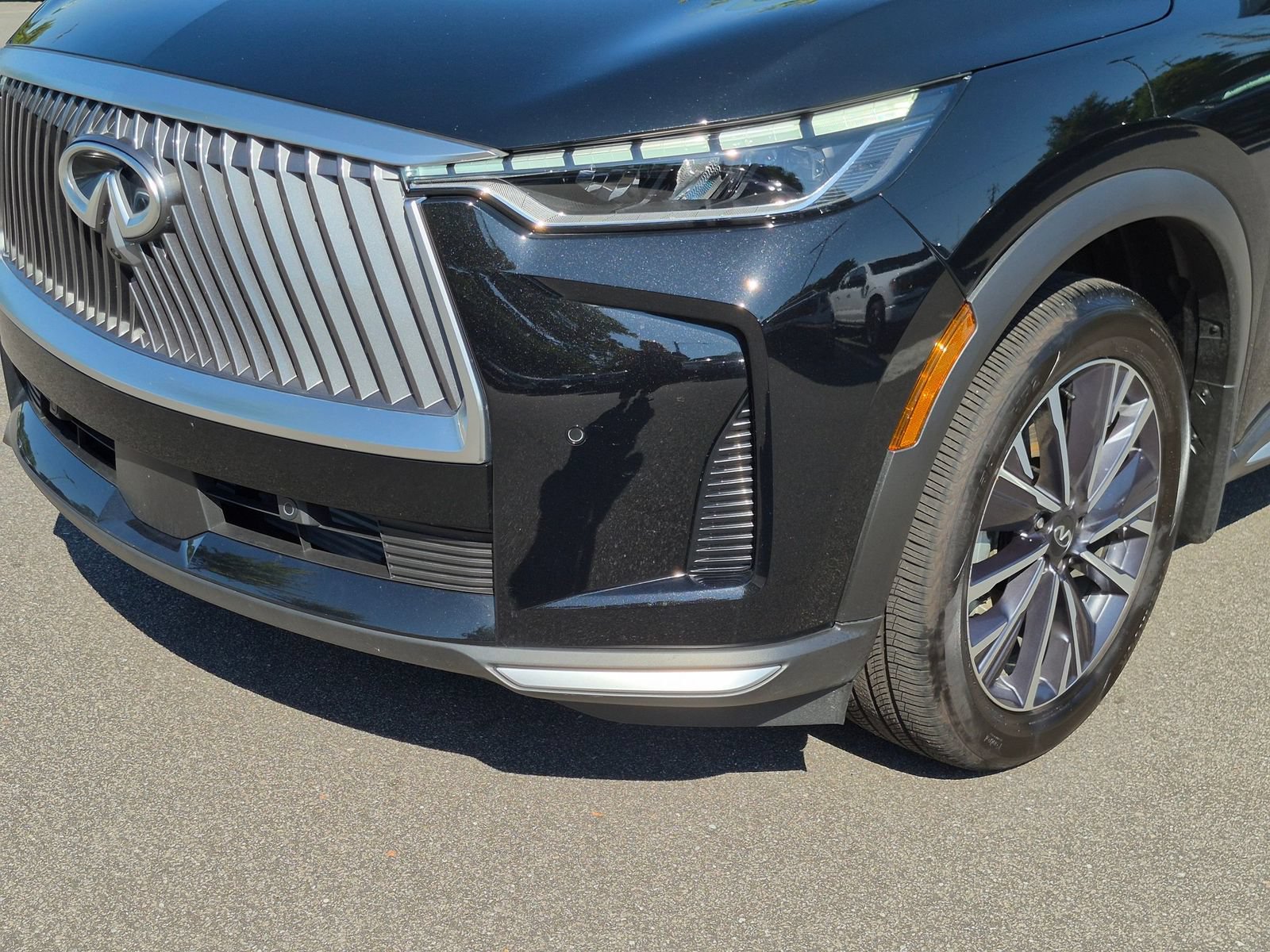 Used 2026 INFINITI QX60 Luxe w/ Cargo Package FWD image 9