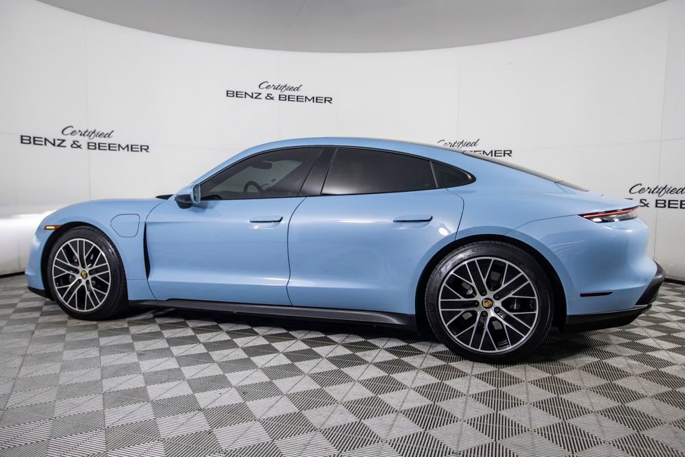 Used 2023 Porsche Taycan w/ Premium Package image 10