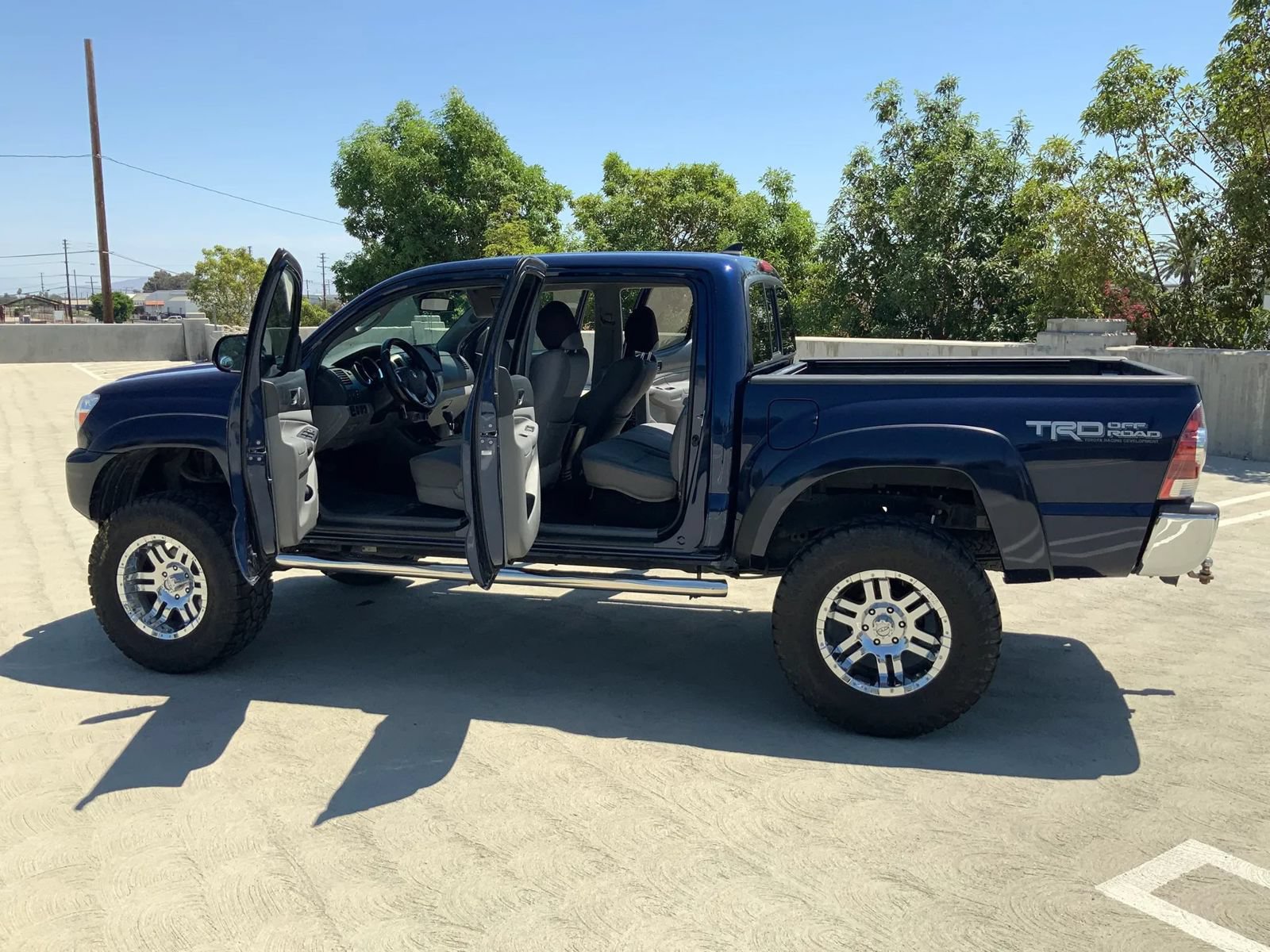 Used 2013 Toyota Tacoma PreRunner w/ TRD Off-Road Pkg RWD image 18