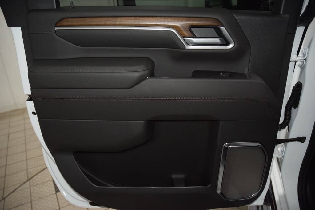 New 2026 Chevrolet Silverado 2500 High Country w/ High Country Premium Package AWD/4WD image 52