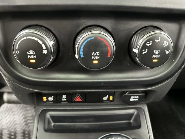 Used 2016 Jeep Patriot High Altitude FWD image 18