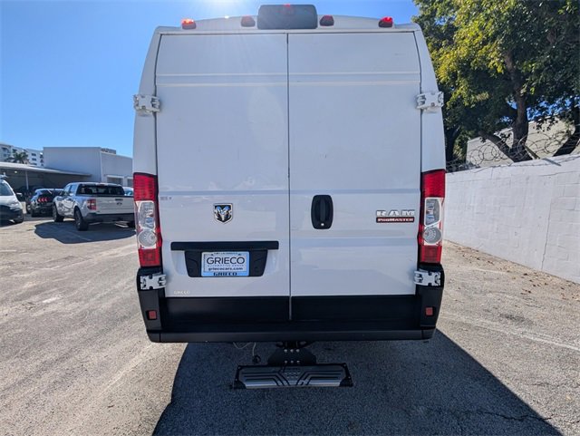 Used 2020 RAM ProMaster 2500 w/ Interior Convenience Group image 11