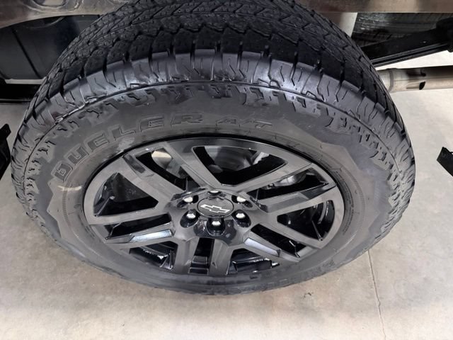 Used 2026 Chevrolet Silverado 1500 LT Trail Boss AWD/4WD image 10