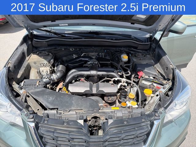 Used 2017 Subaru Forester 2.5i Premium w/ All-Weather Package AWD/4WD image 19