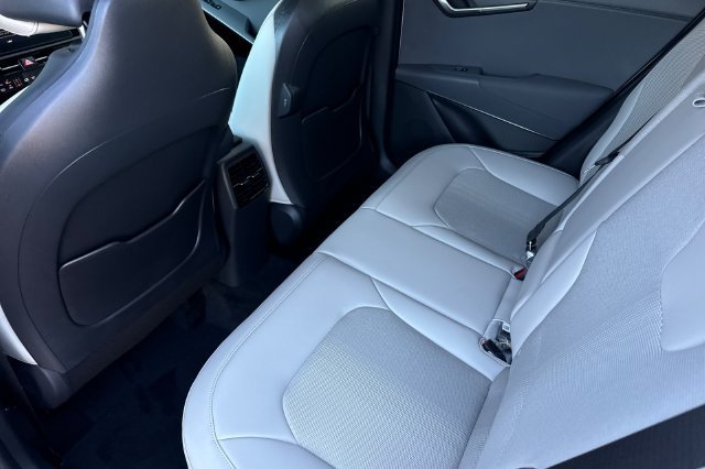 New 2026 Kia Niro EX FWD image 14