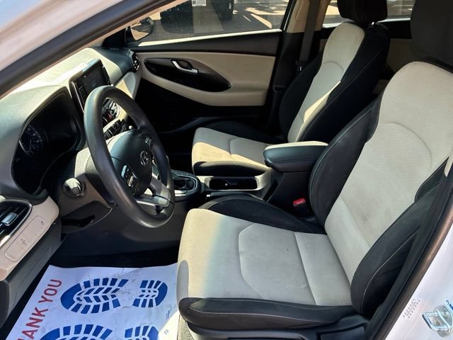 Used 2020 Hyundai Elantra GT FWD image 15