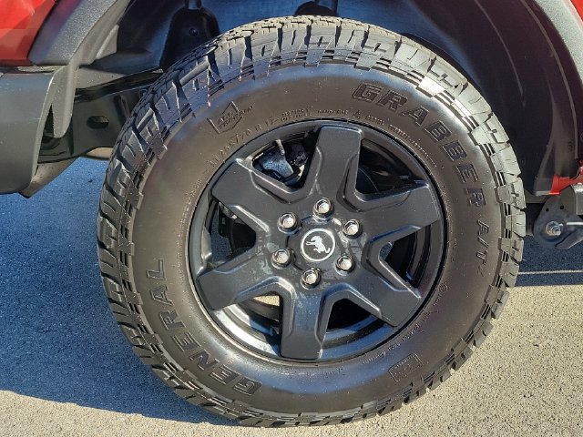 Certified 2024 Ford Bronco Black Diamond AWD/4WD image 9
