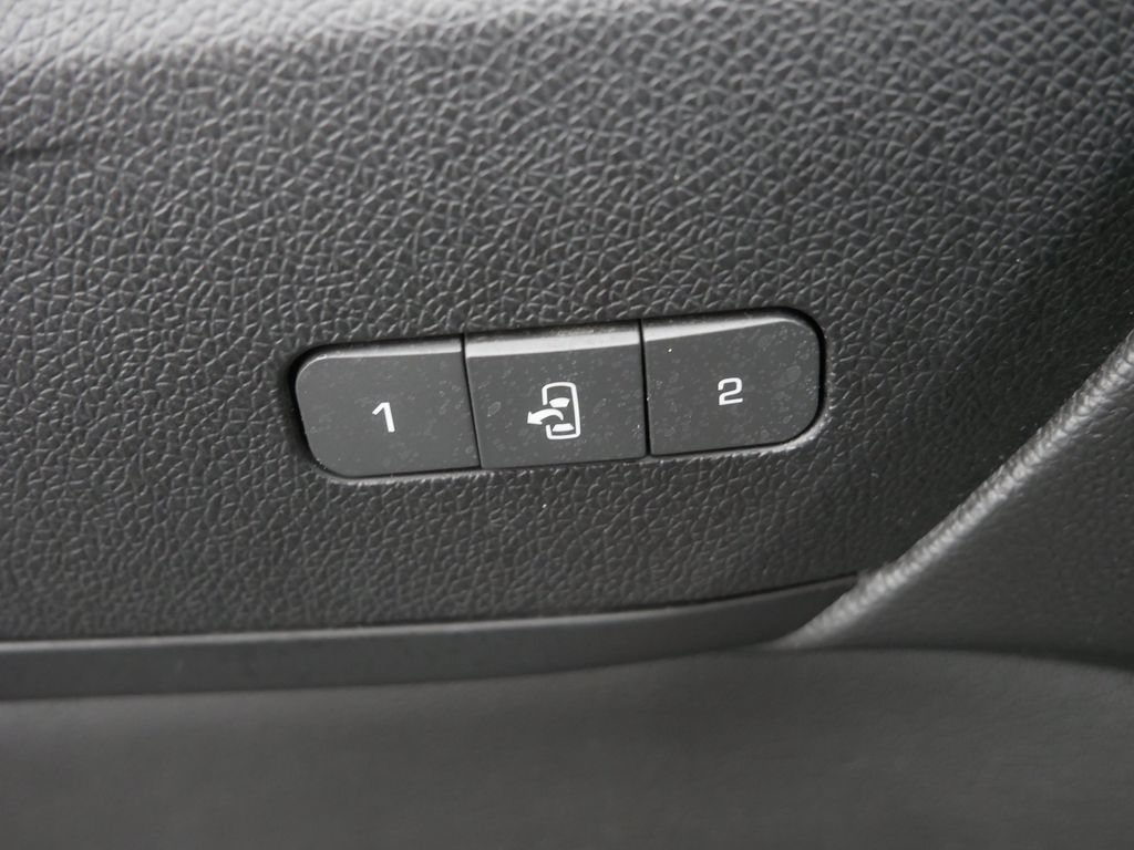 Used 2015 GMC Acadia SLT AWD/4WD image 15