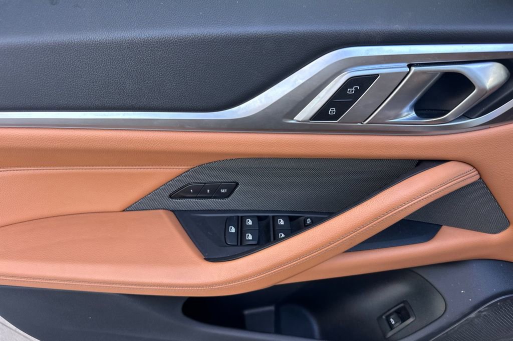 Used 2023 BMW i4 eDrive35 w/ Premium Package image 10