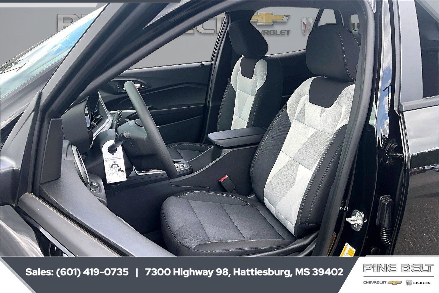 New 2026 Chevrolet Trax LS w/ LS Convenience Package image 18