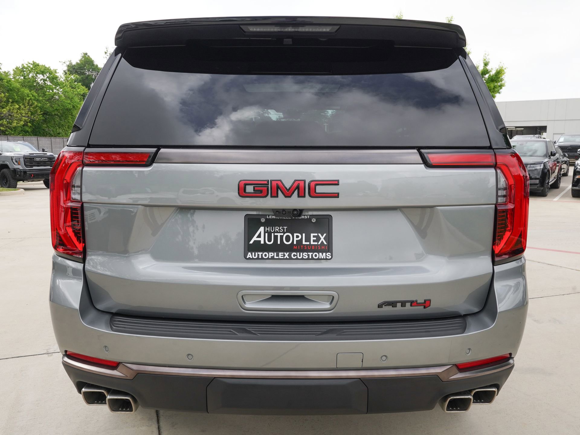 Used 2026 GMC Yukon AT4 Ultimate AWD/4WD image 7