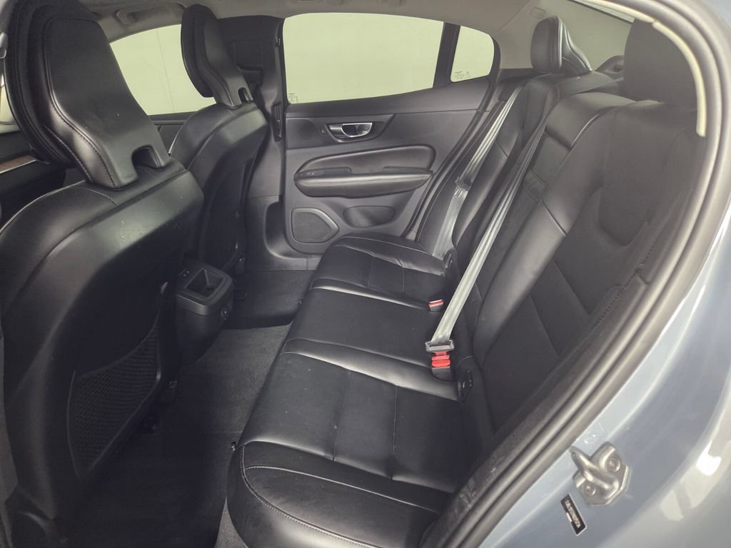 Used 2022 Volvo S60 B5 Momentum AWD/4WD image 22