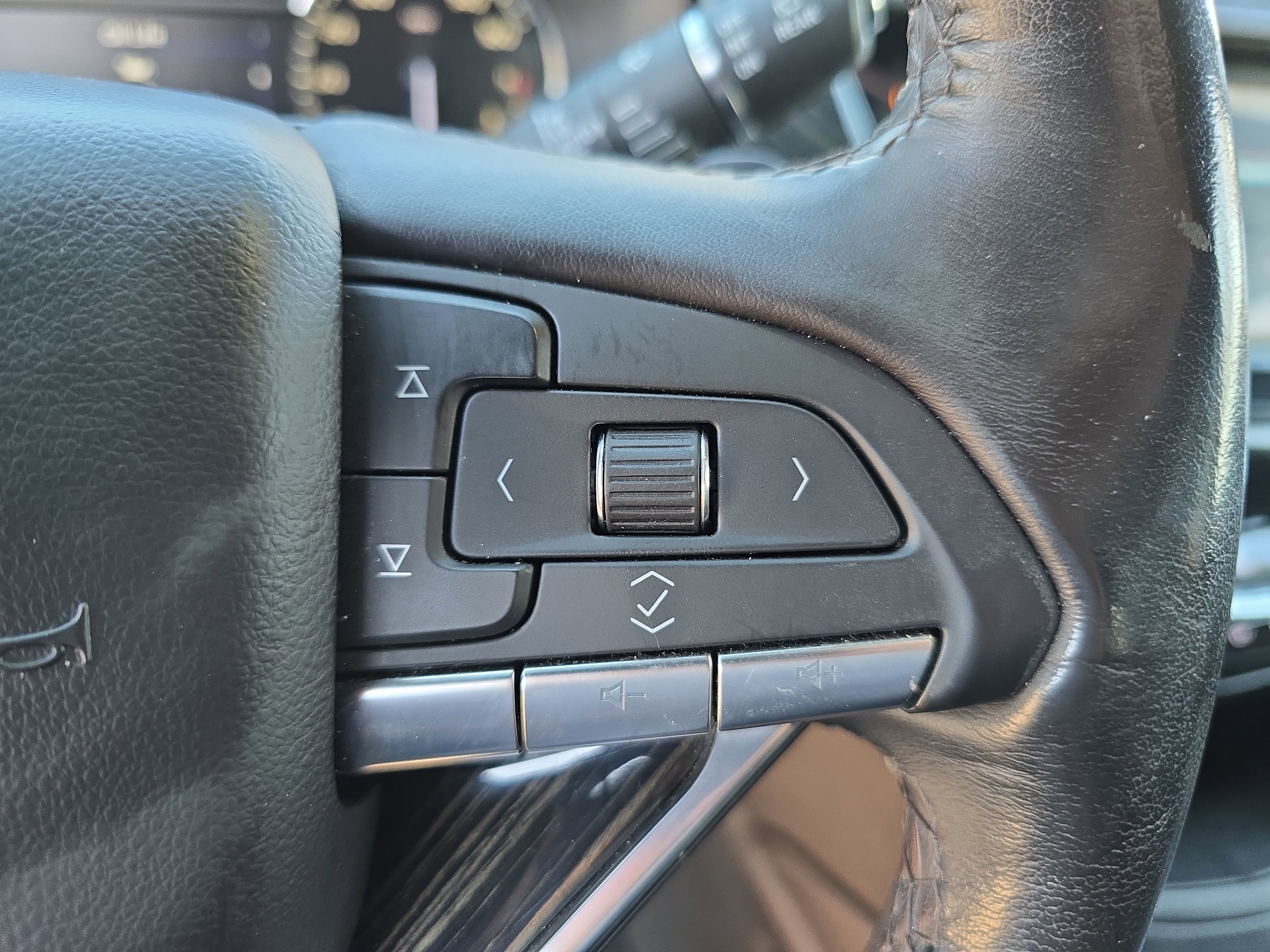 Used 2023 Cadillac XT6 Premium Luxury image 20