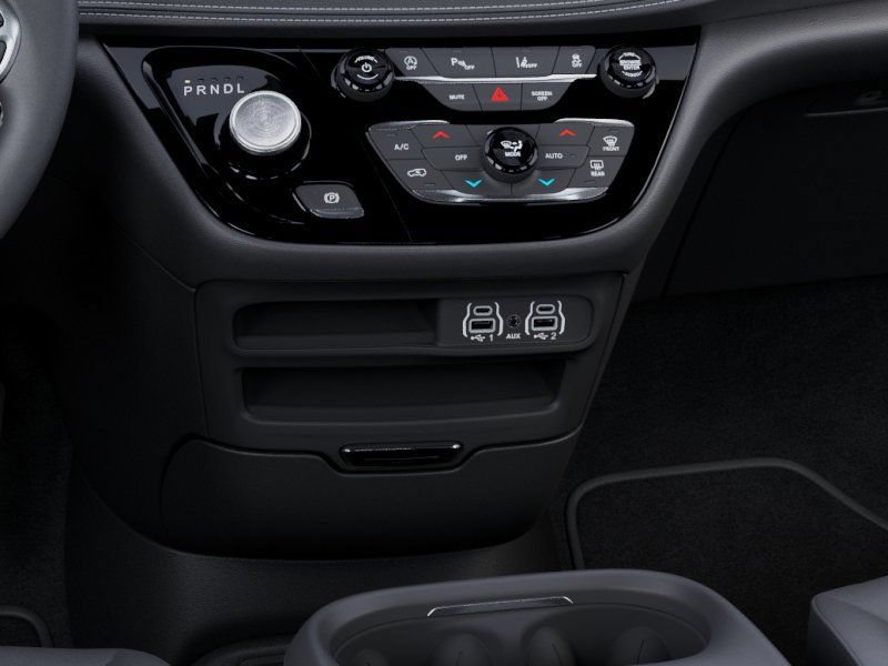 New 2025 Chrysler Pacifica Select AWD/4WD image 24
