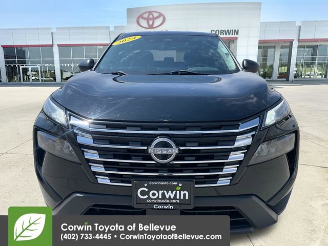 Used 2024 Nissan Rogue S AWD/4WD image 8