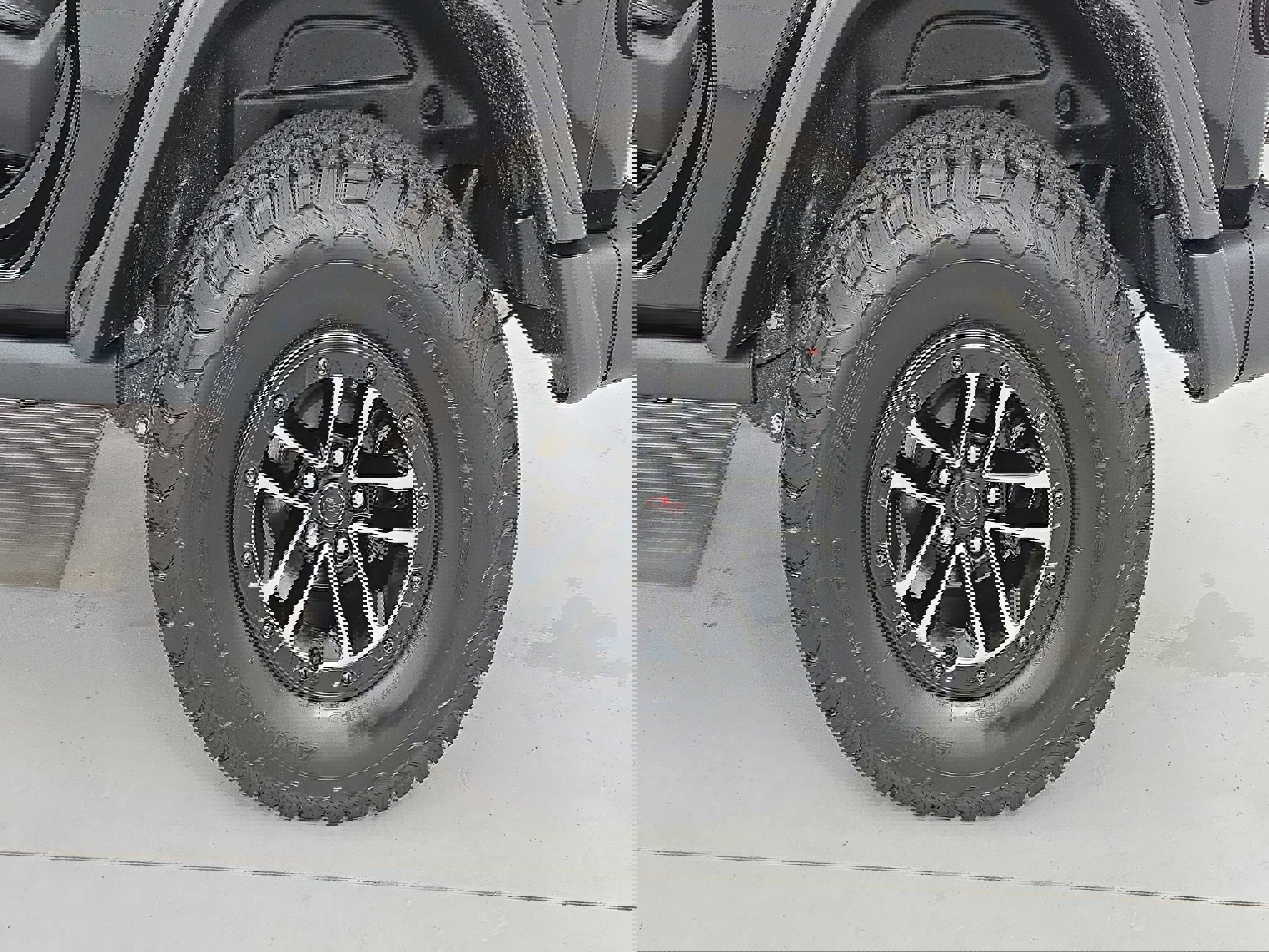 Used 2025 Jeep Wrangler Rubicon image 32