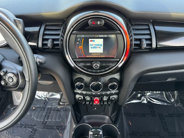 Used 2021 MINI Cooper 4-Door Hardtop FWD image 24
