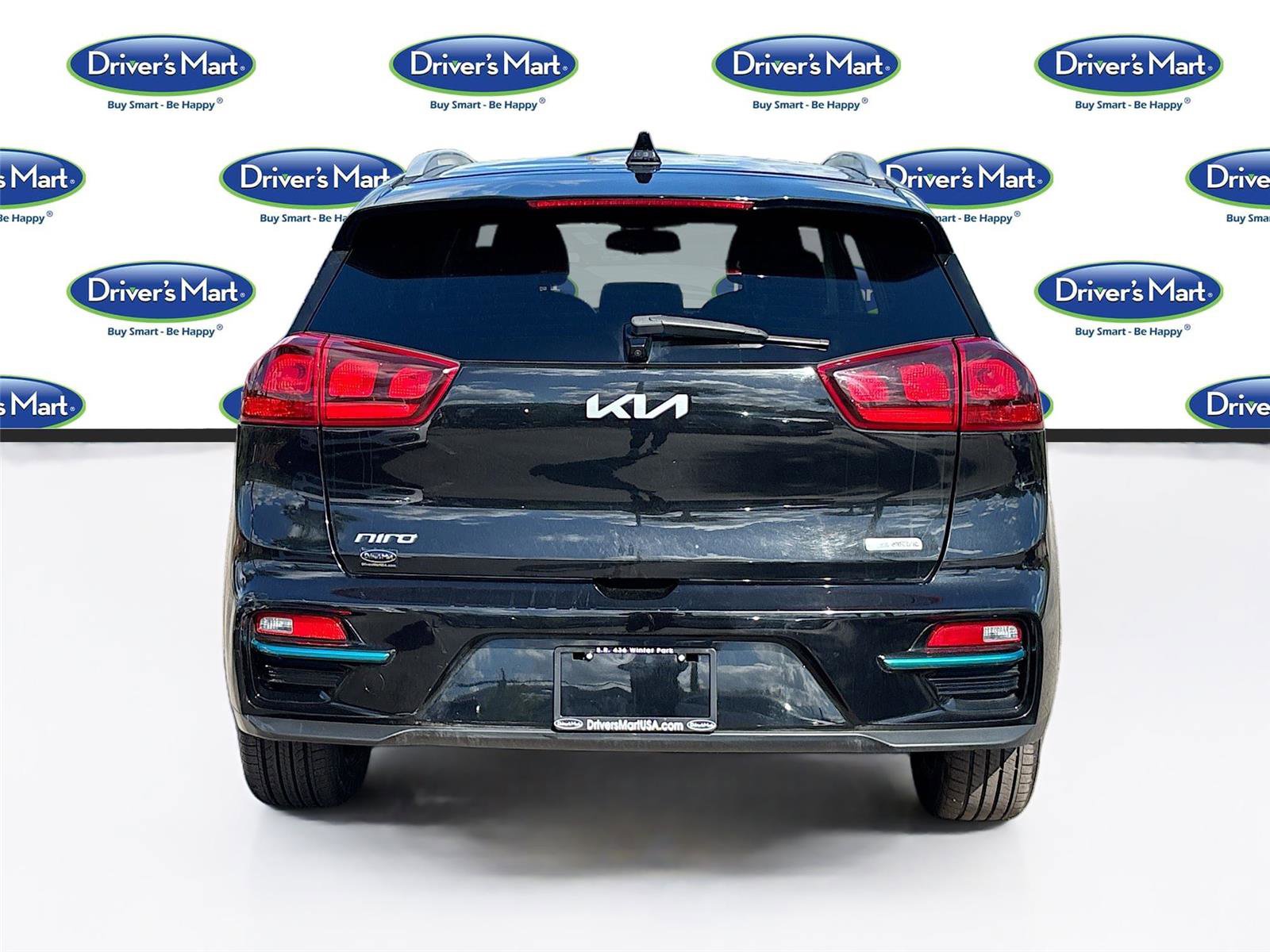 Used 2022 Kia Niro EX w/ Cold Weather Package FWD image 6