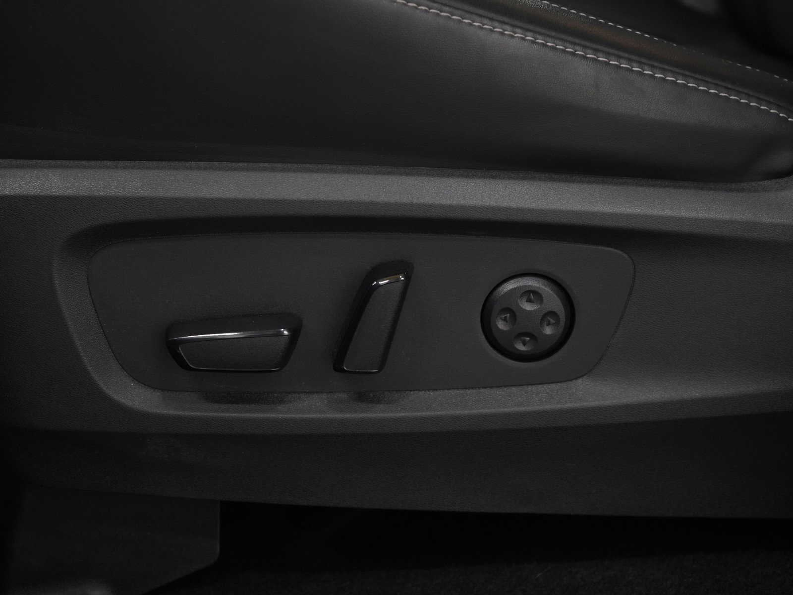 Used 2023 INFINITI QX60 Luxe AWD/4WD image 32