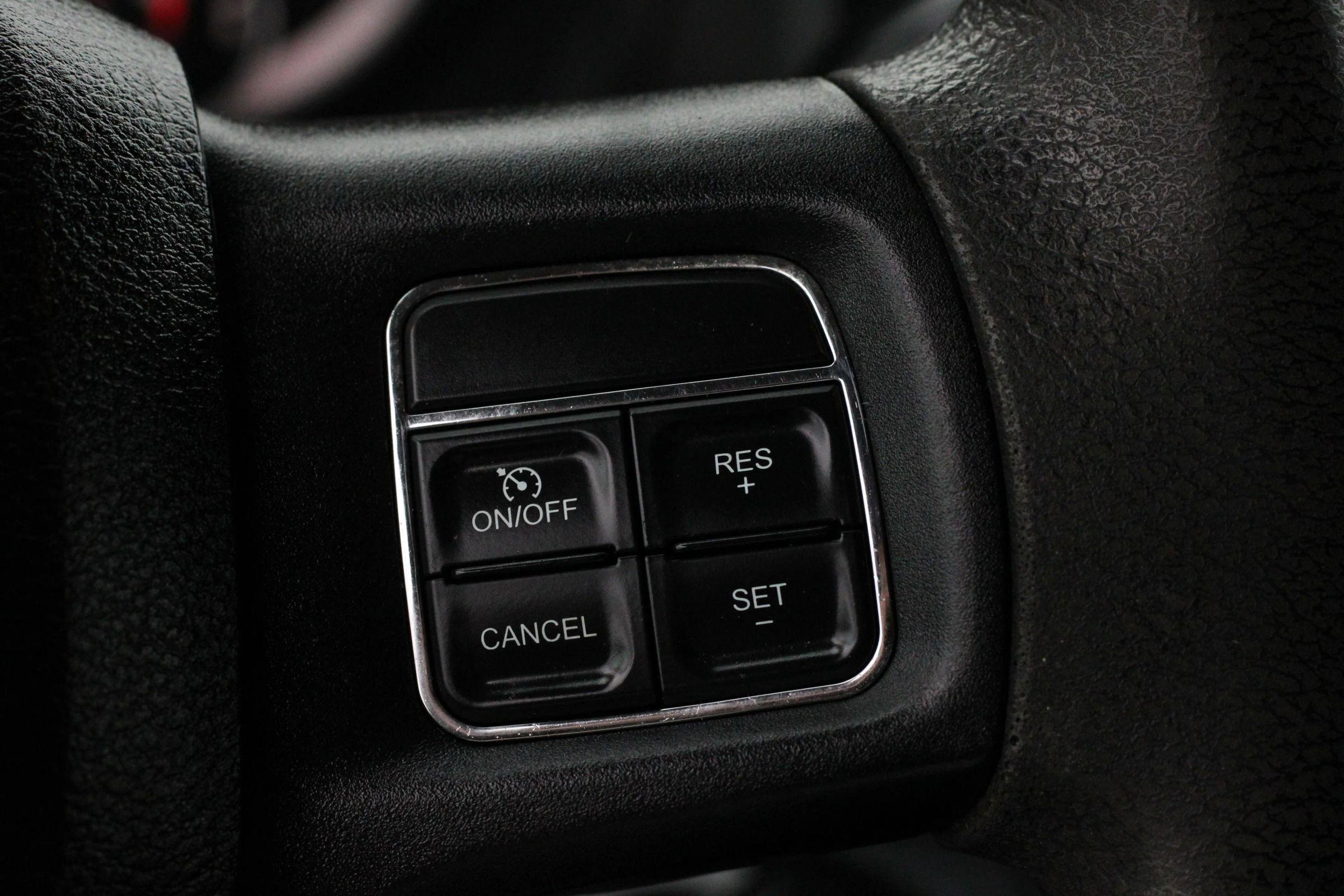 Used 2015 RAM 2500 Tradesman w/ Chrome Appearance Group image 17