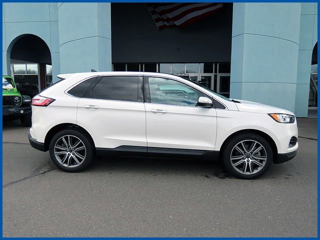 Used 2021 Ford Edge Titanium w/ Class II Trailer Tow Package image 1