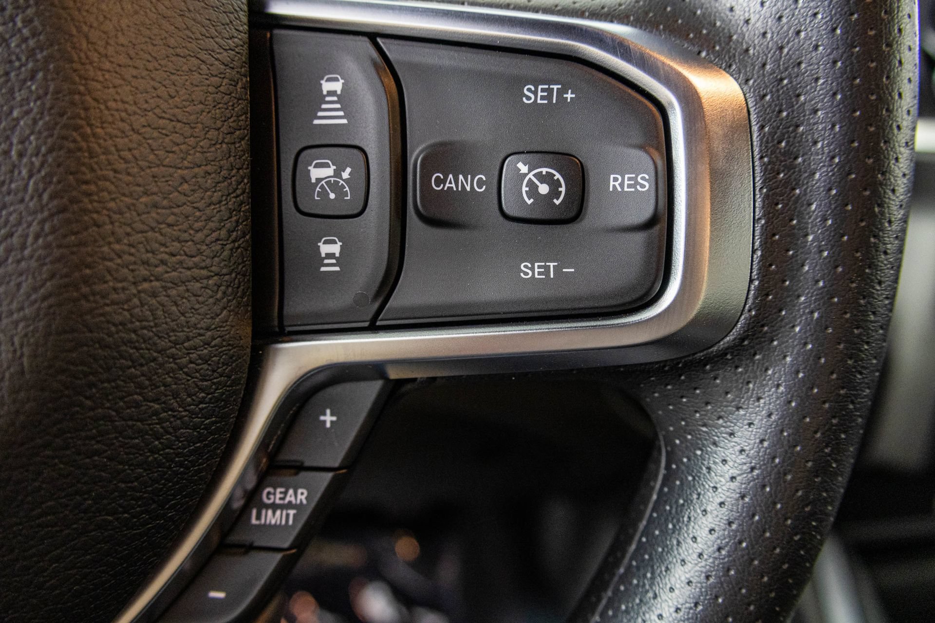 New 2026 RAM 1500 Express AWD/4WD image 27