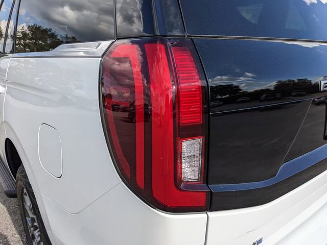 New 2025 Ford Expedition Active image 10