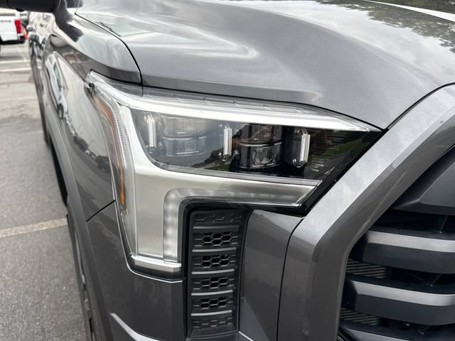 Used 2025 Toyota Tundra Limited AWD/4WD image 12