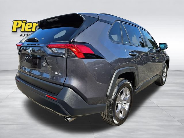 Used 2025 Toyota RAV4 XLE FWD image 5