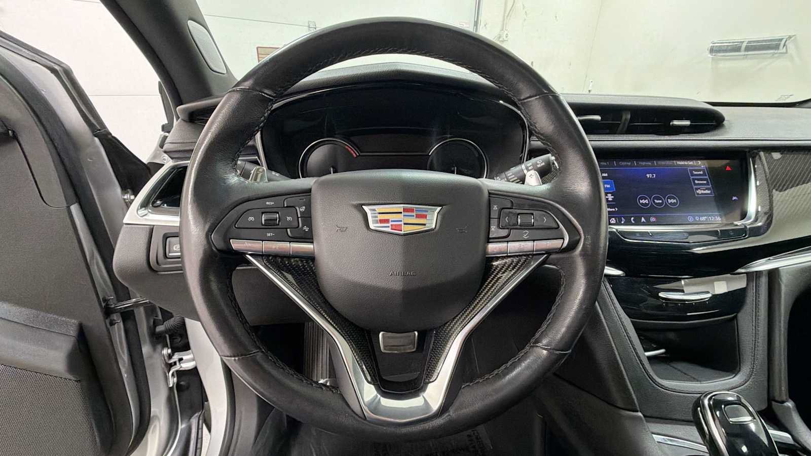 Used 2020 Cadillac XT6 Sport AWD/4WD image 16