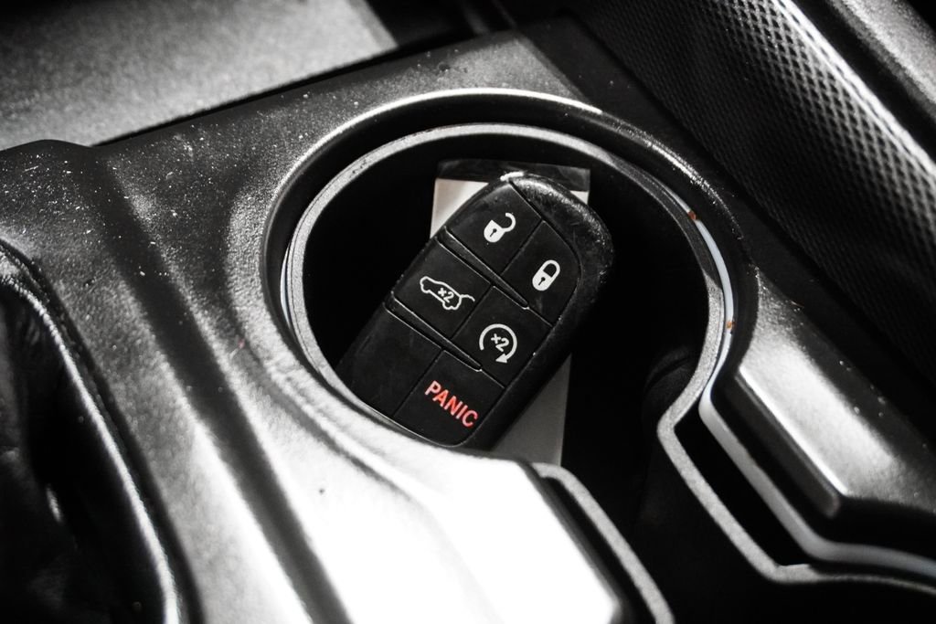 Certified 2022 Dodge Durango R/T image 30