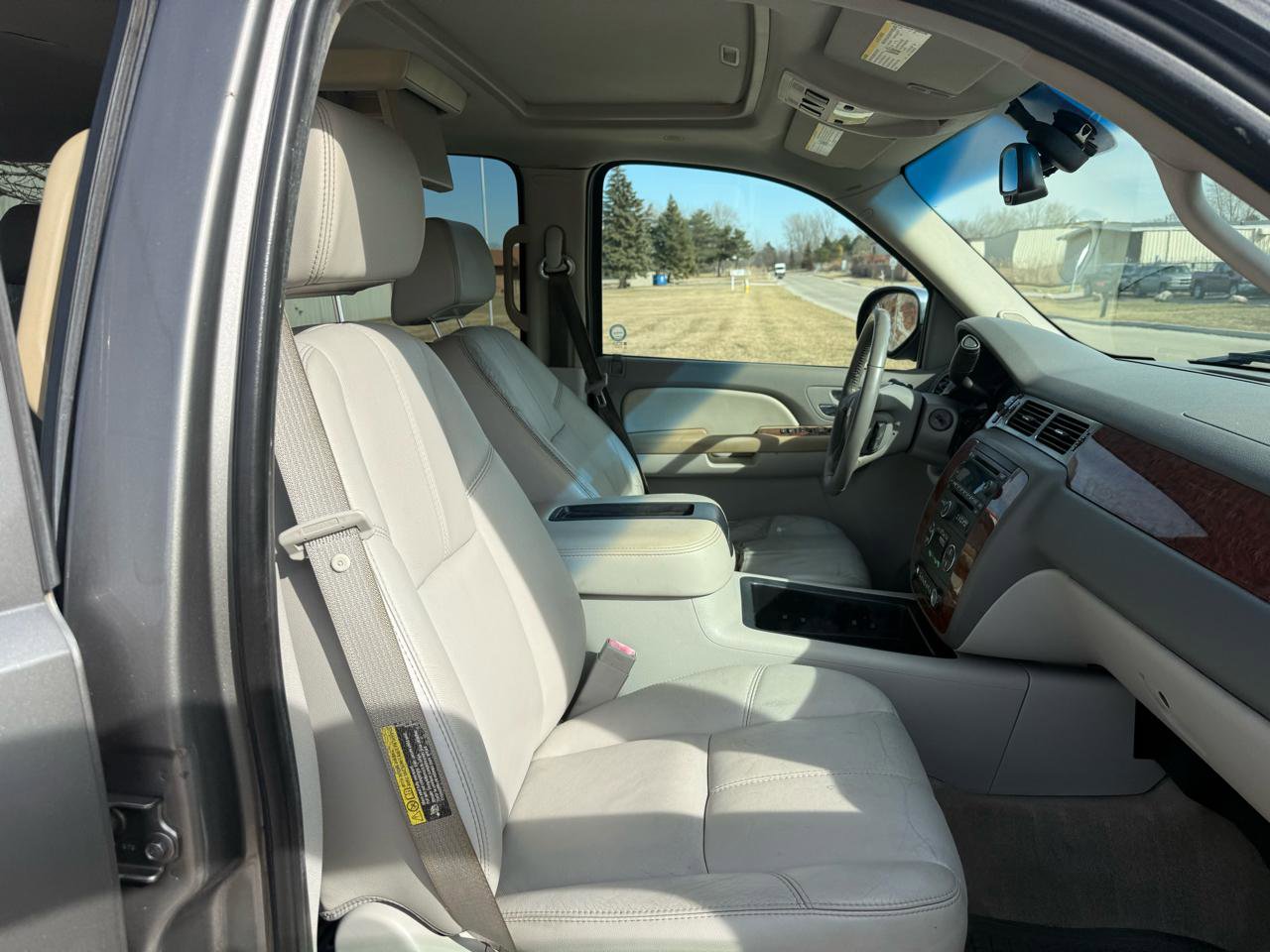 Used 2007 Chevrolet Suburban LT w/ LT Preferred Equipment Group image 29