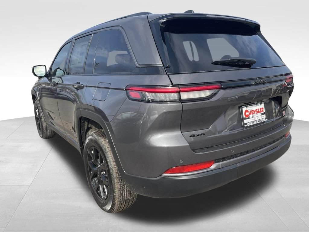 New 2026 Jeep Grand Cherokee Altitude AWD/4WD image 17