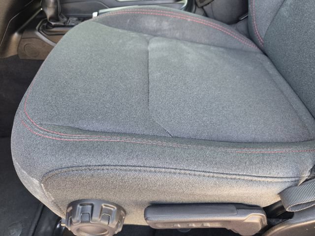 Used 2025 Jeep Wrangler Unlimited Rubicon AWD/4WD image 21