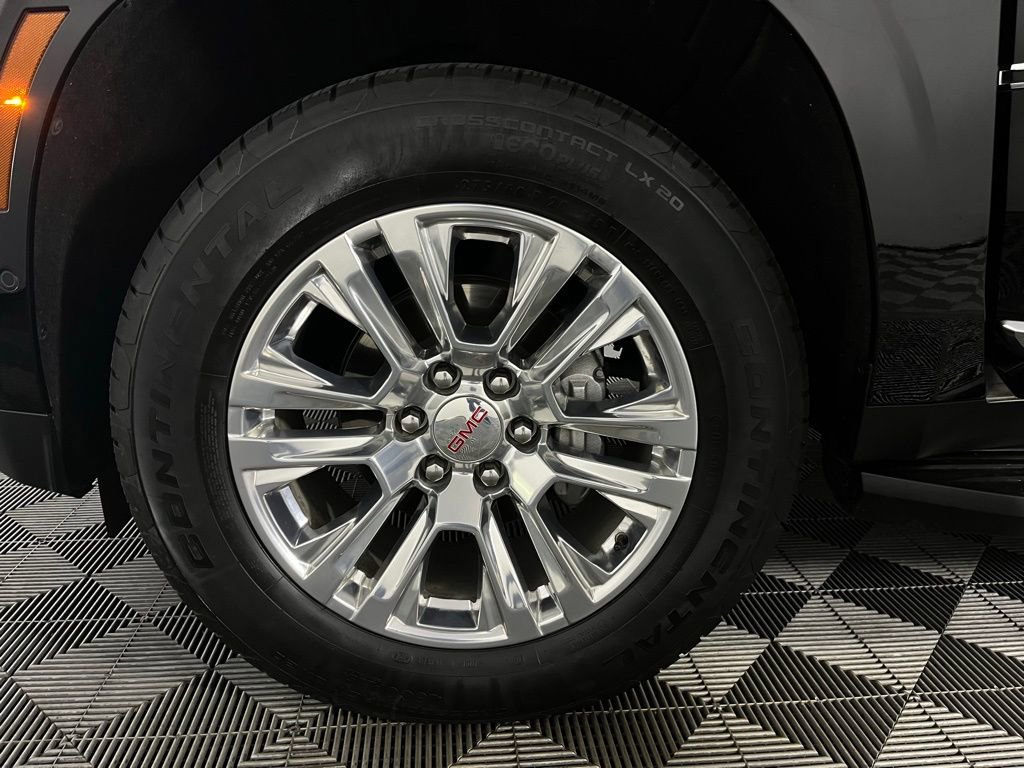 Used 2025 GMC Yukon Denali image 11