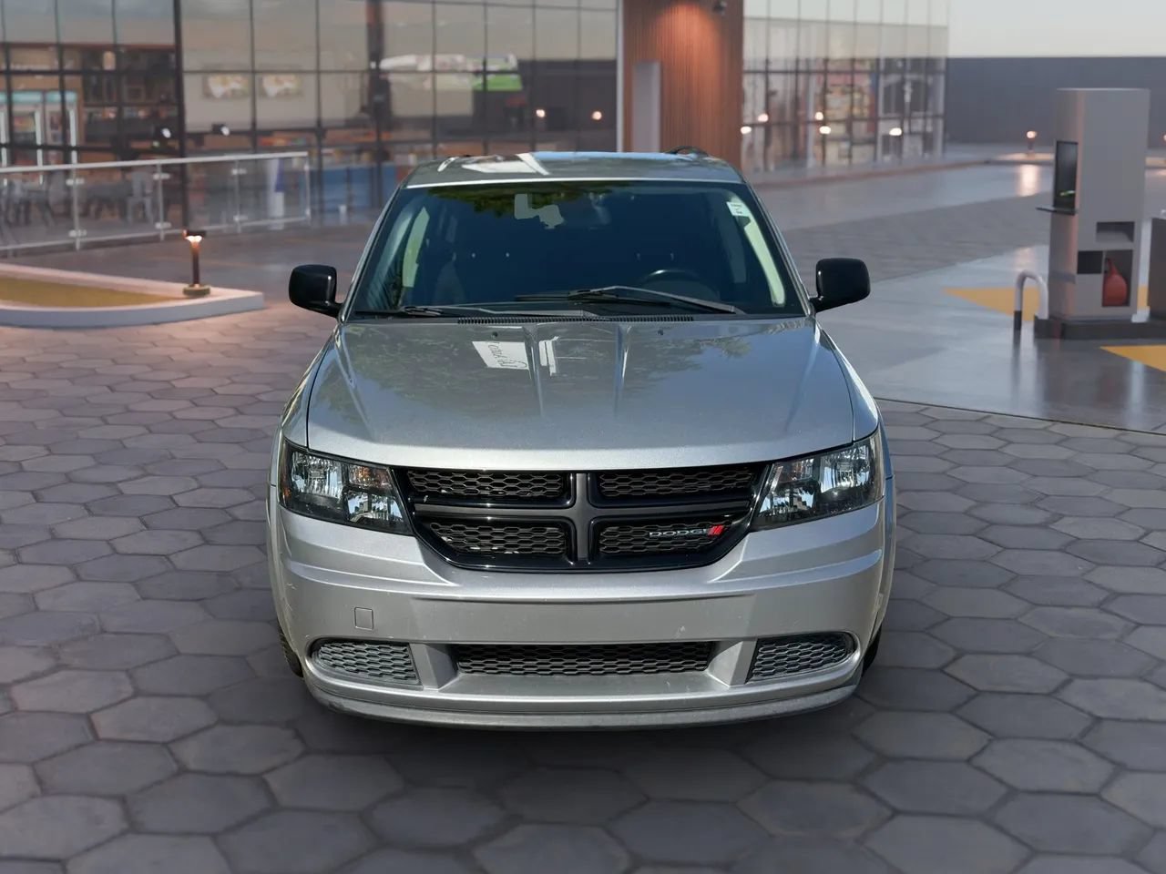 Used 2020 Dodge Journey SE w/ SE Popular Equipment Group FWD image 9