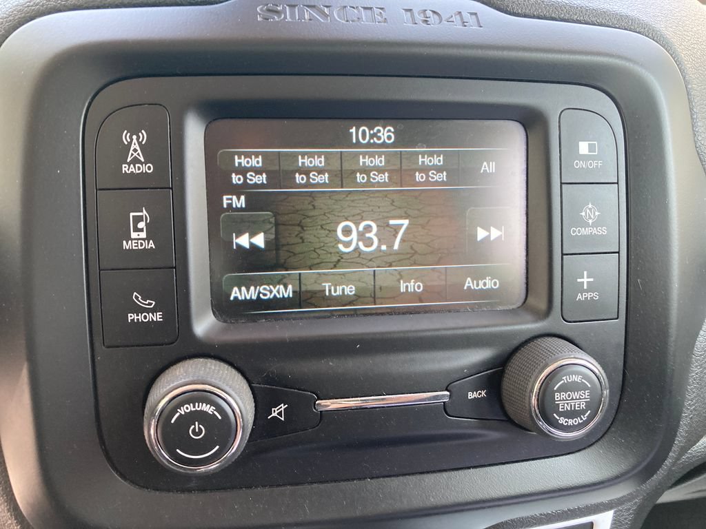 Used 2016 Jeep Renegade Latitude AWD/4WD image 24