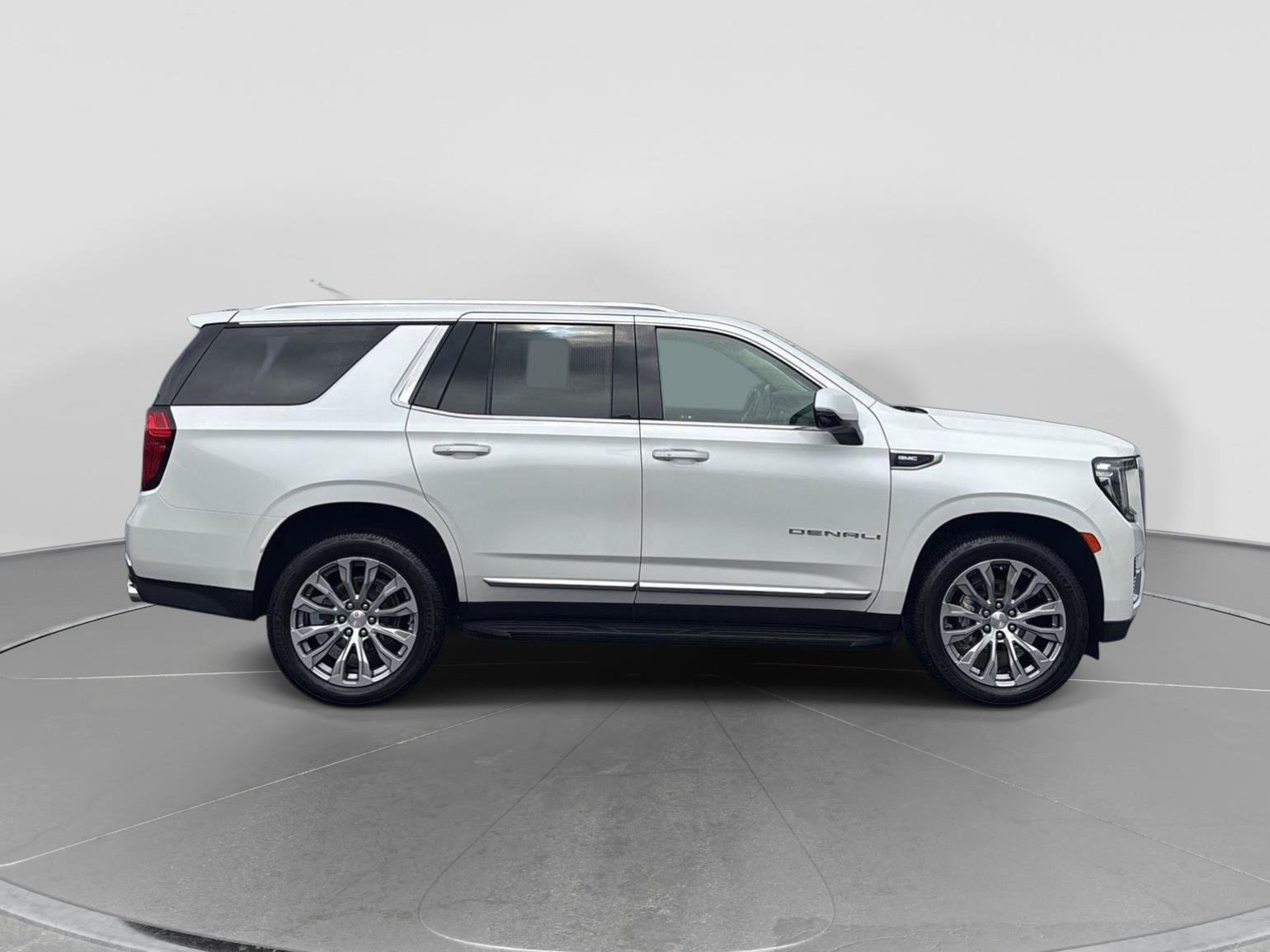 Used 2021 GMC Yukon Denali AWD/4WD image 6