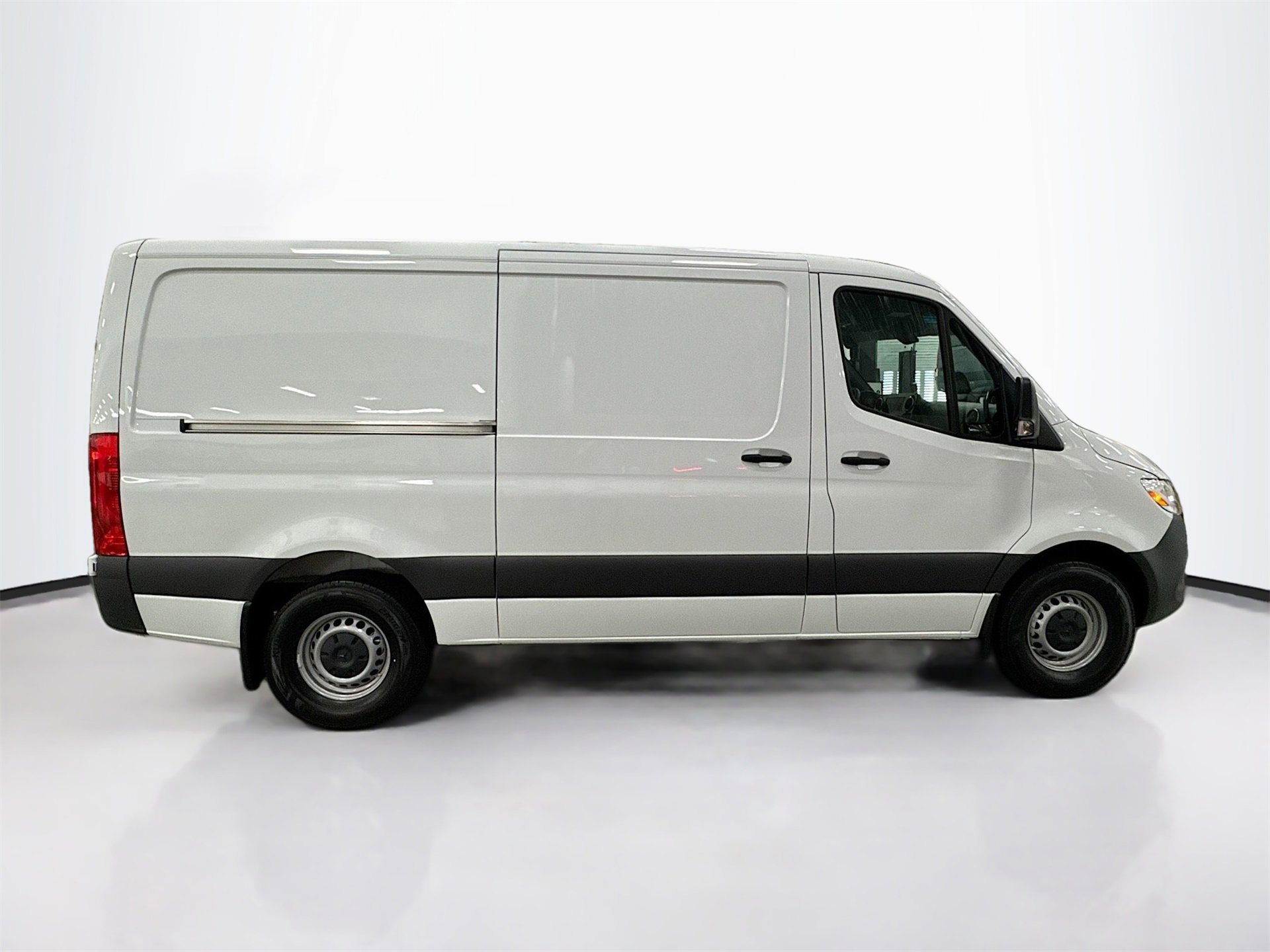 Certified 2025 Mercedes-Benz Sprinter 2500 image 9
