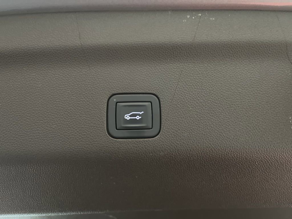 Certified 2024 GMC Yukon XL Denali w/ Denali Reserve Package image 16