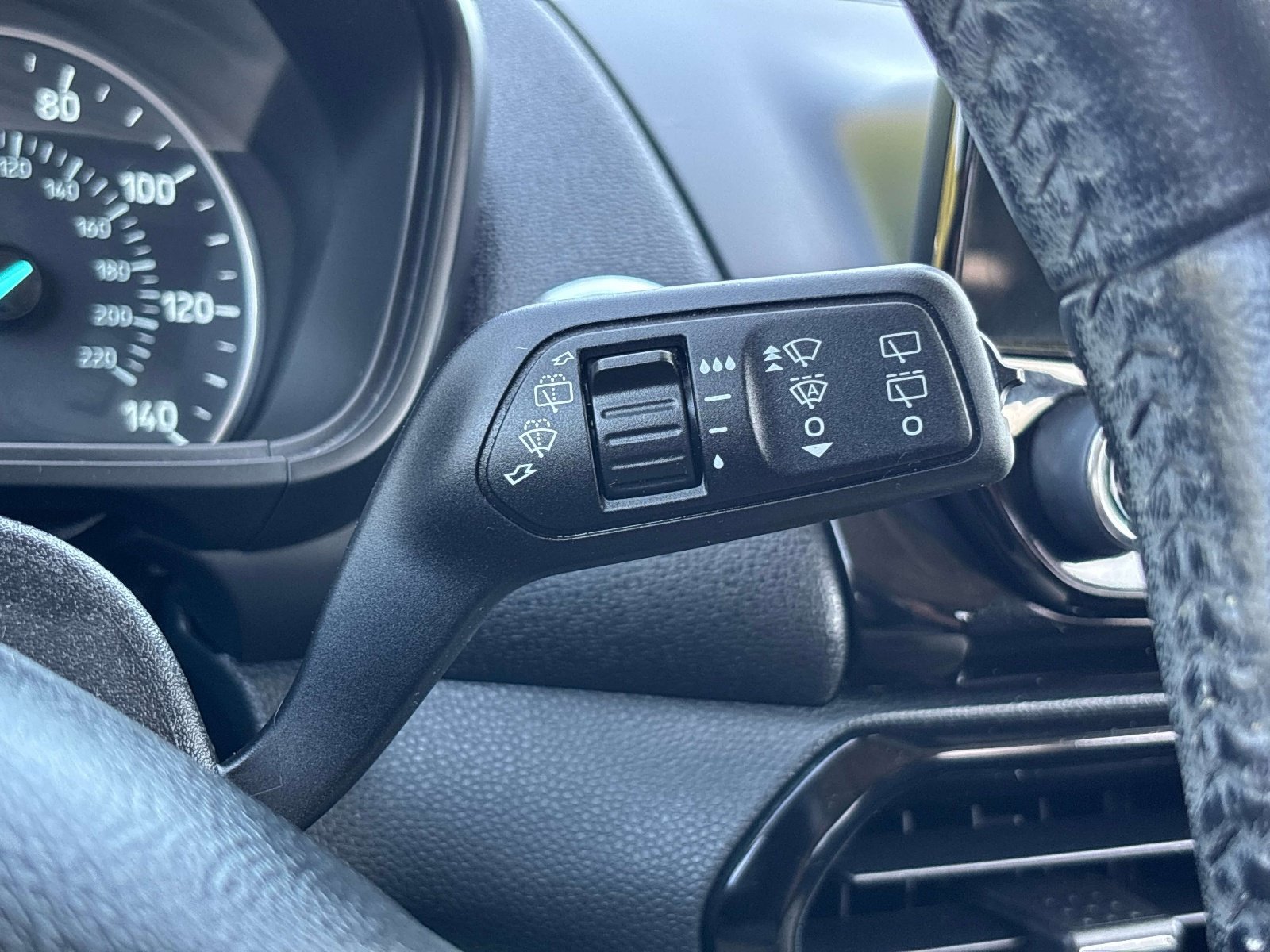Used 2018 Ford EcoSport Titanium w/ Interior Protection Package AWD/4WD image 29