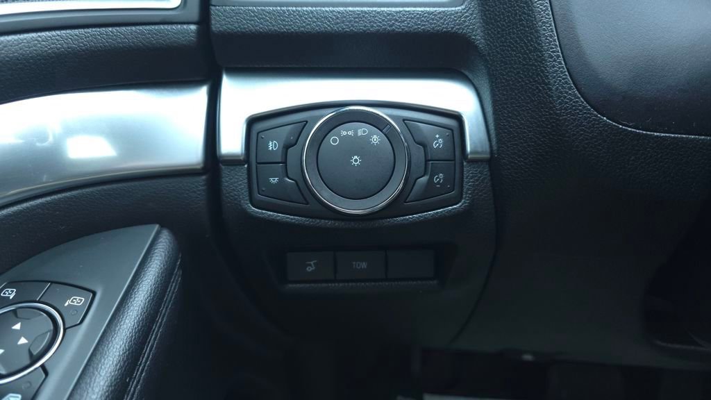 Used 2018 Ford Explorer Sport w/ Equipment Group 401A image 34