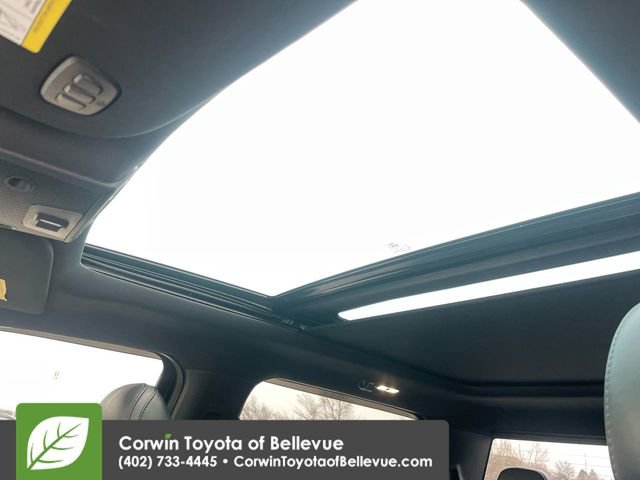 Used 2015 Ford F150 Platinum w/ Equipment Group 701A Luxury image 24